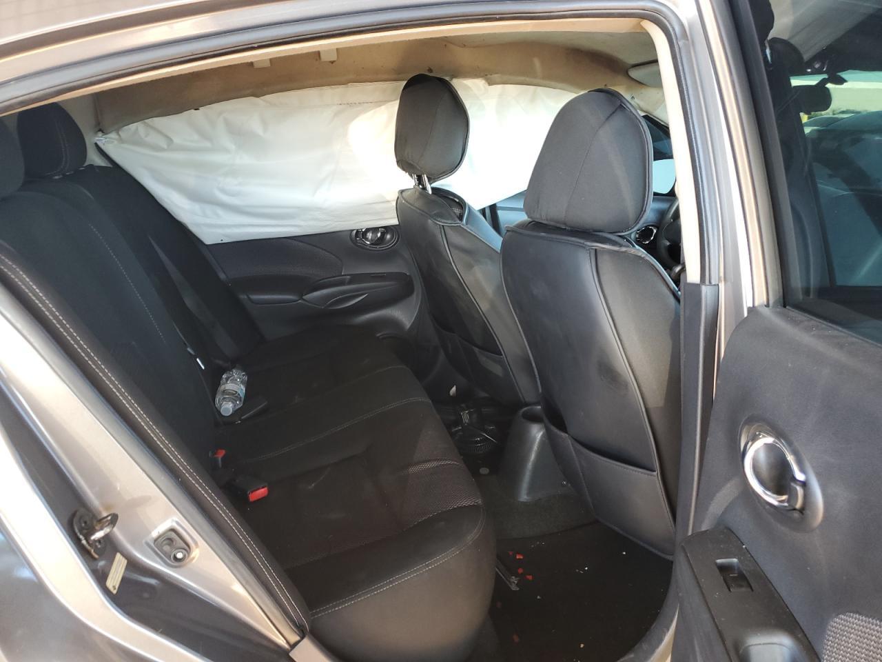 2017 NISSAN VERSA
