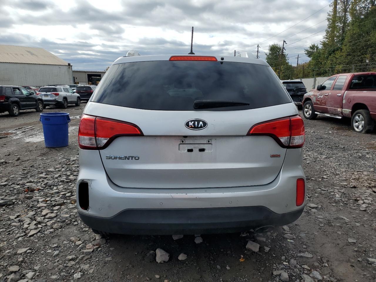 2014 KIA SORENTO