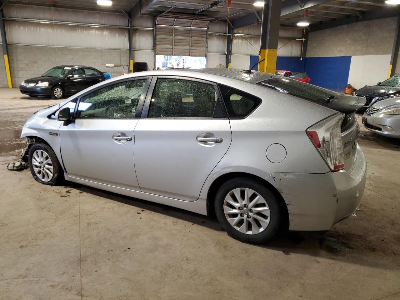 2012 TOYOTA Prius Plug-In