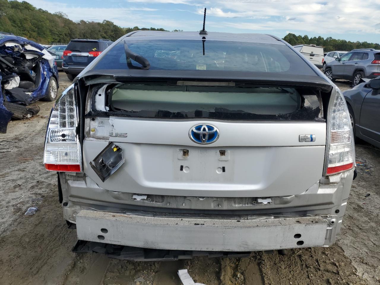 2011 TOYOTA PRIUS