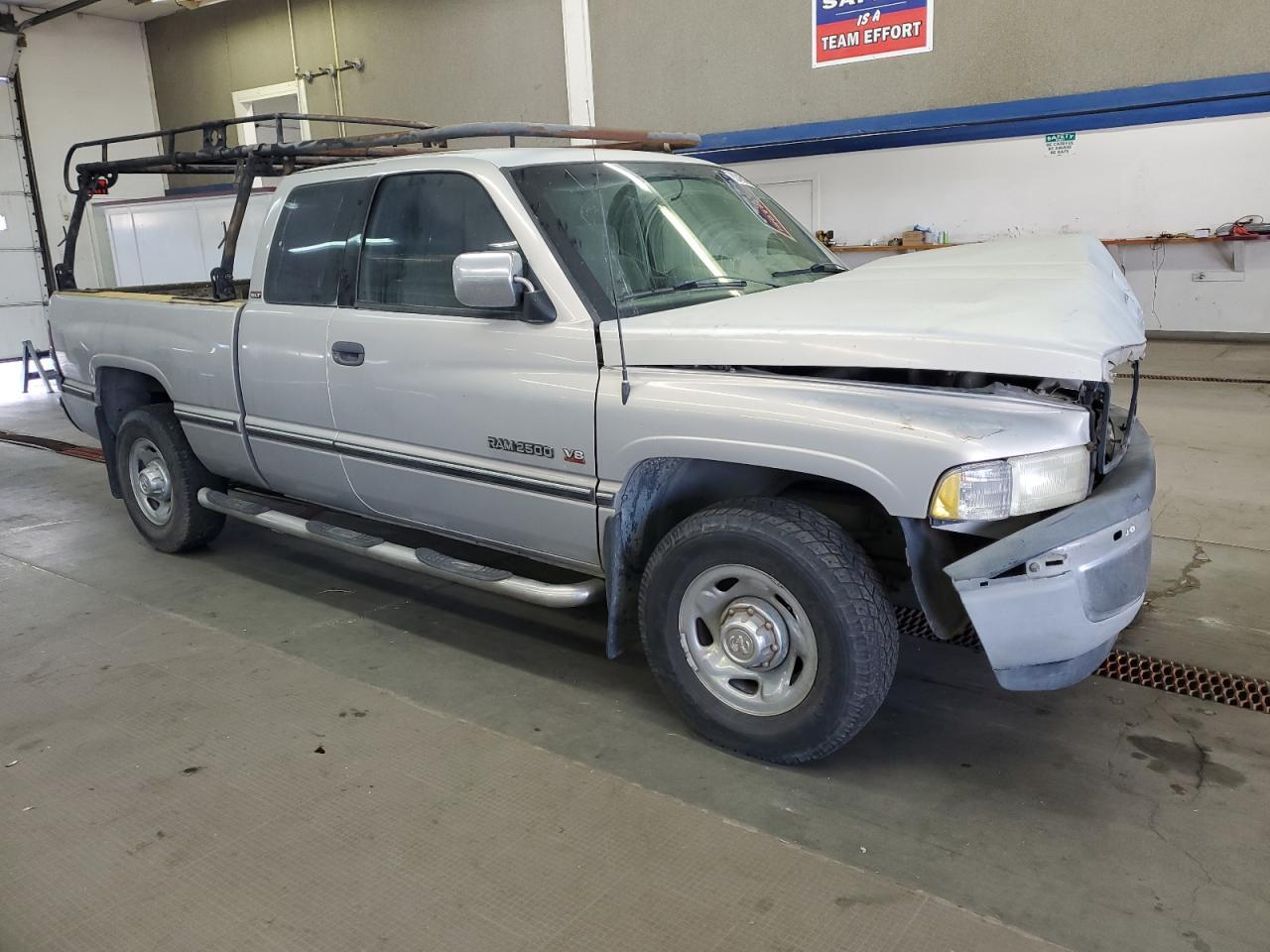 1996 DODGE Ram 2500