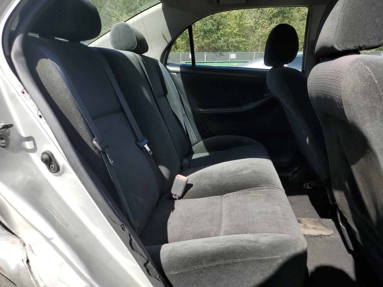 2004 TOYOTA COROLLA