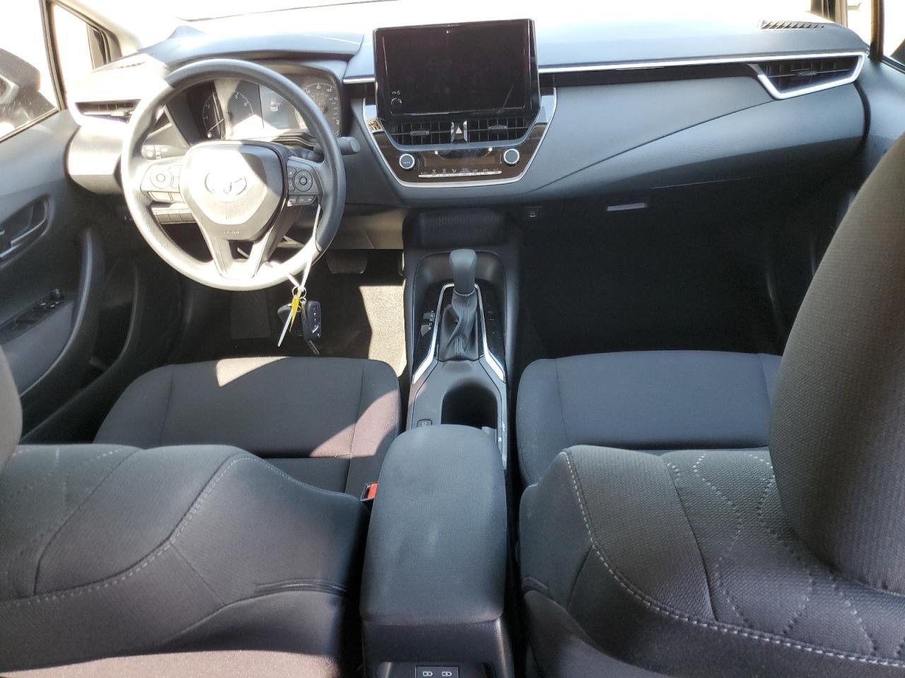 2025 TOYOTA COROLLA