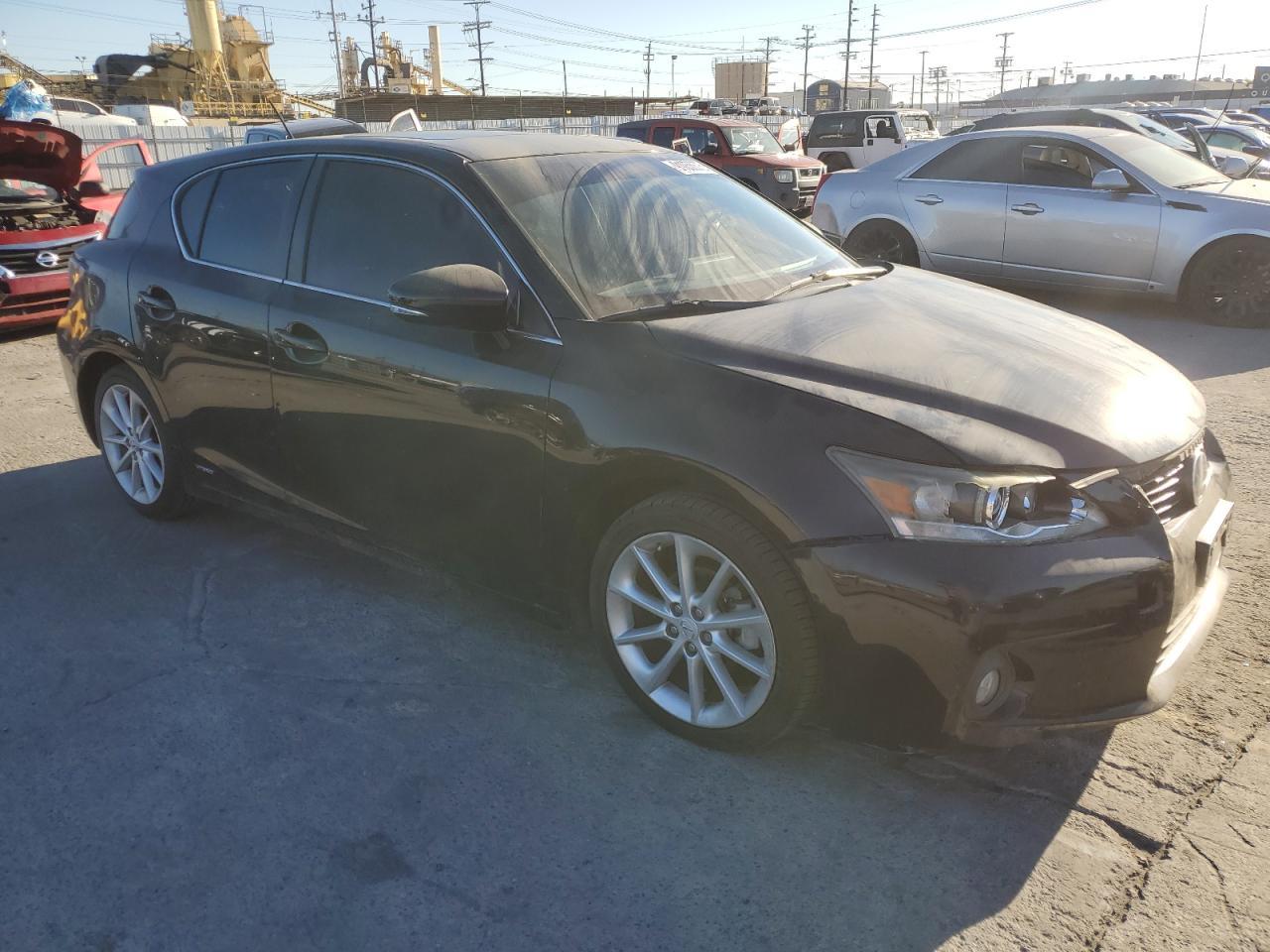 2013 LEXUS CT 200