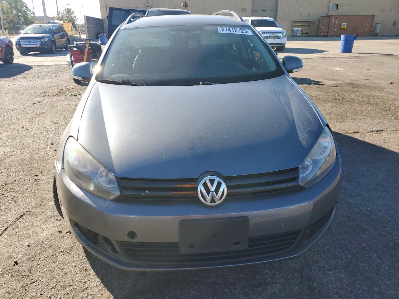 2011 VOLKSWAGEN JETTA