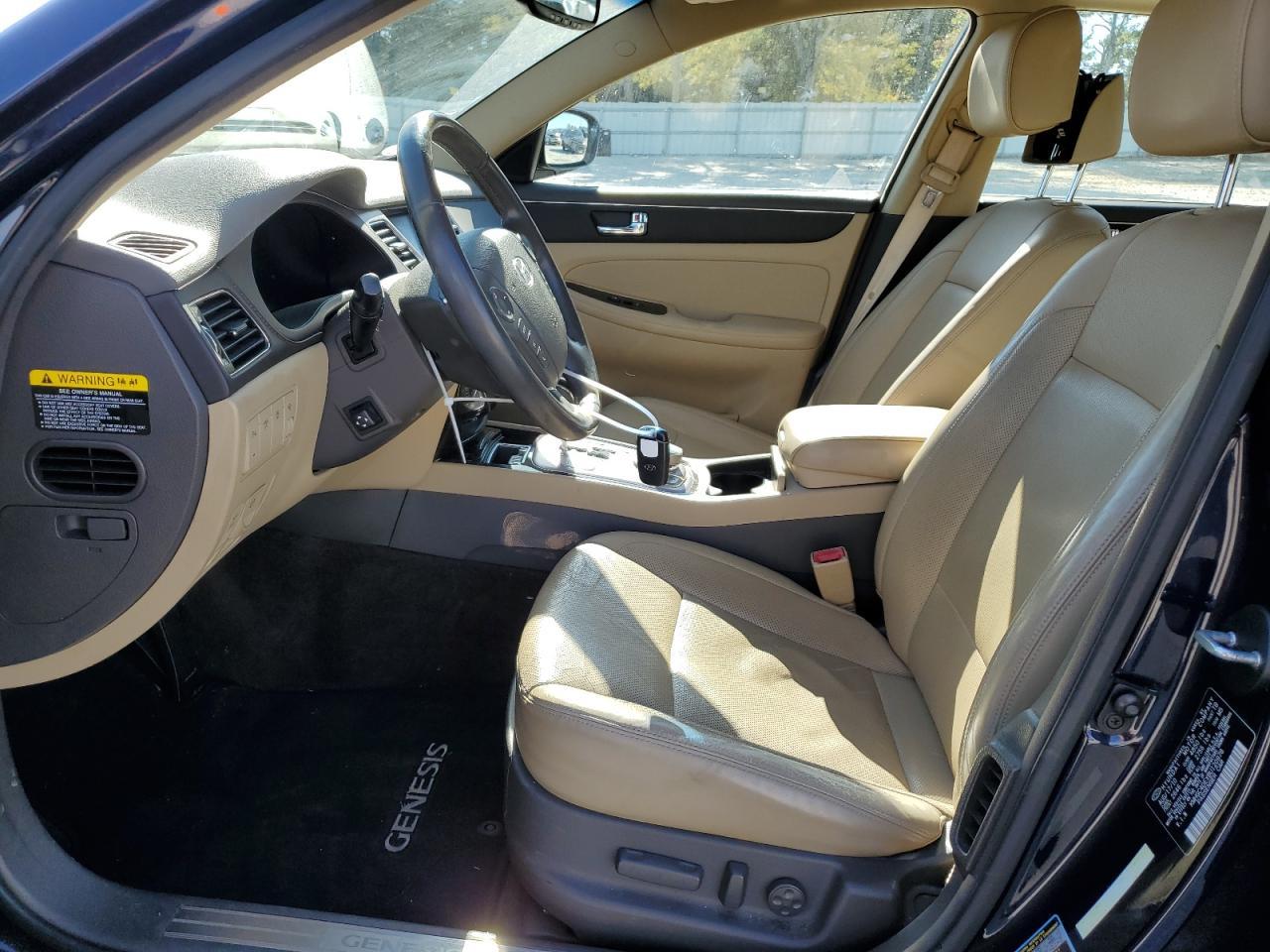 2011 HYUNDAI GENESIS