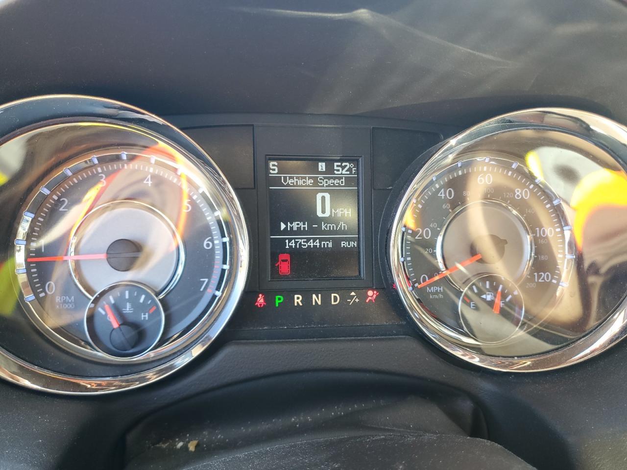 2014 CHRYSLER Town & Country