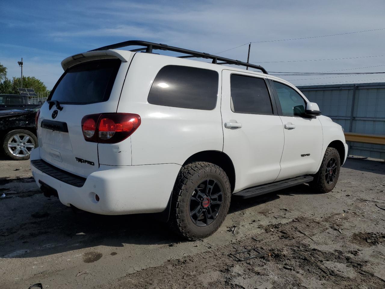 2020 TOYOTA Sequoia