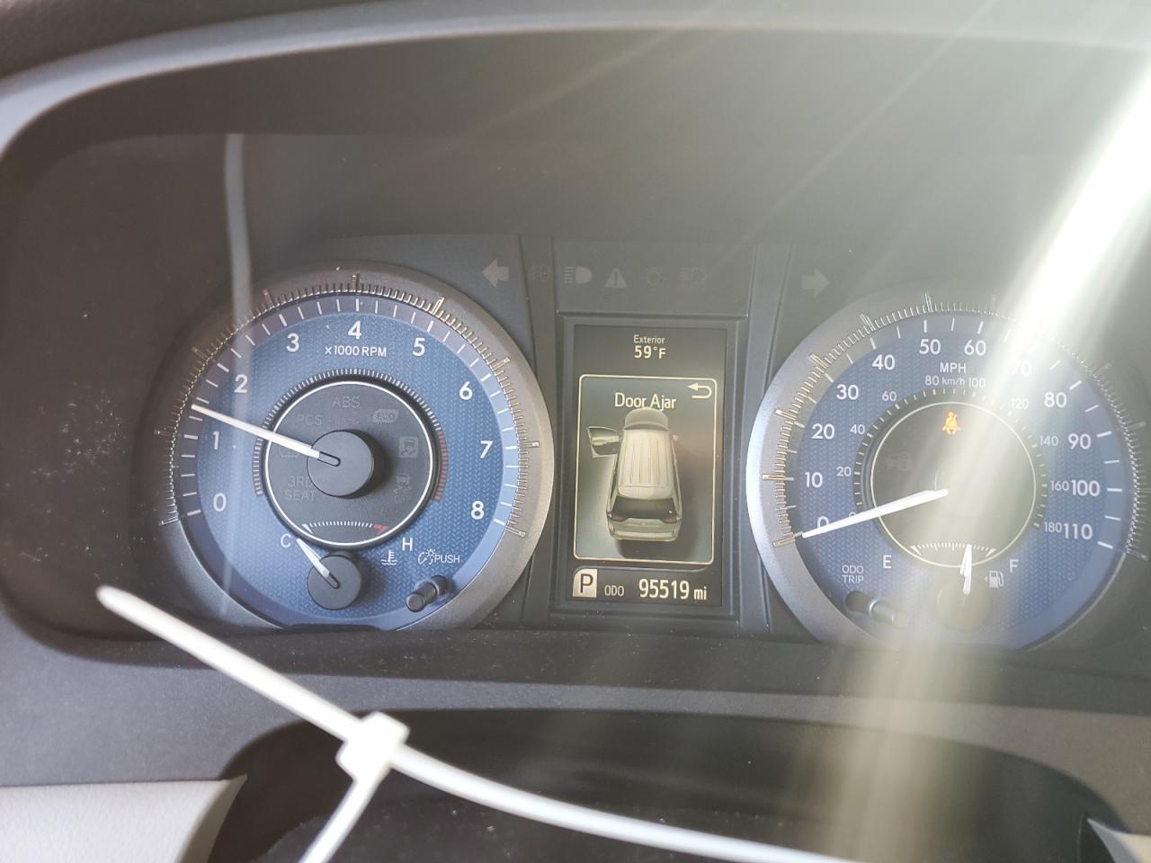 2015 TOYOTA SIENNA