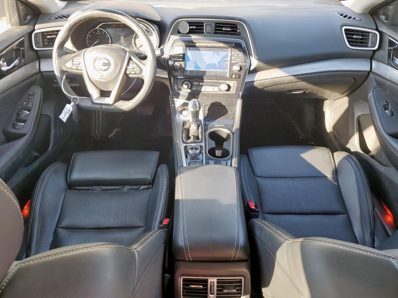 2017 NISSAN Maxima