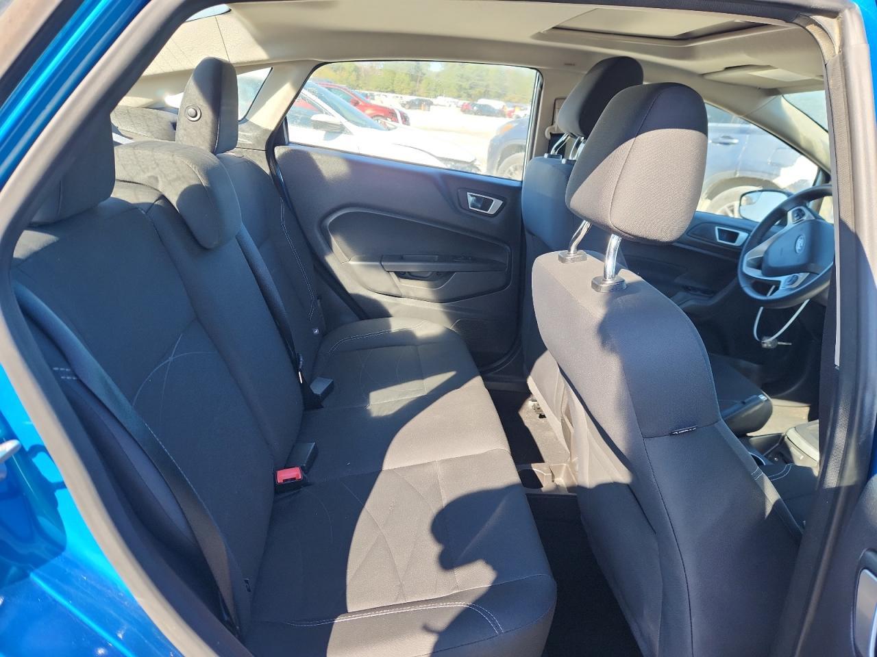 2016 FORD Fiesta