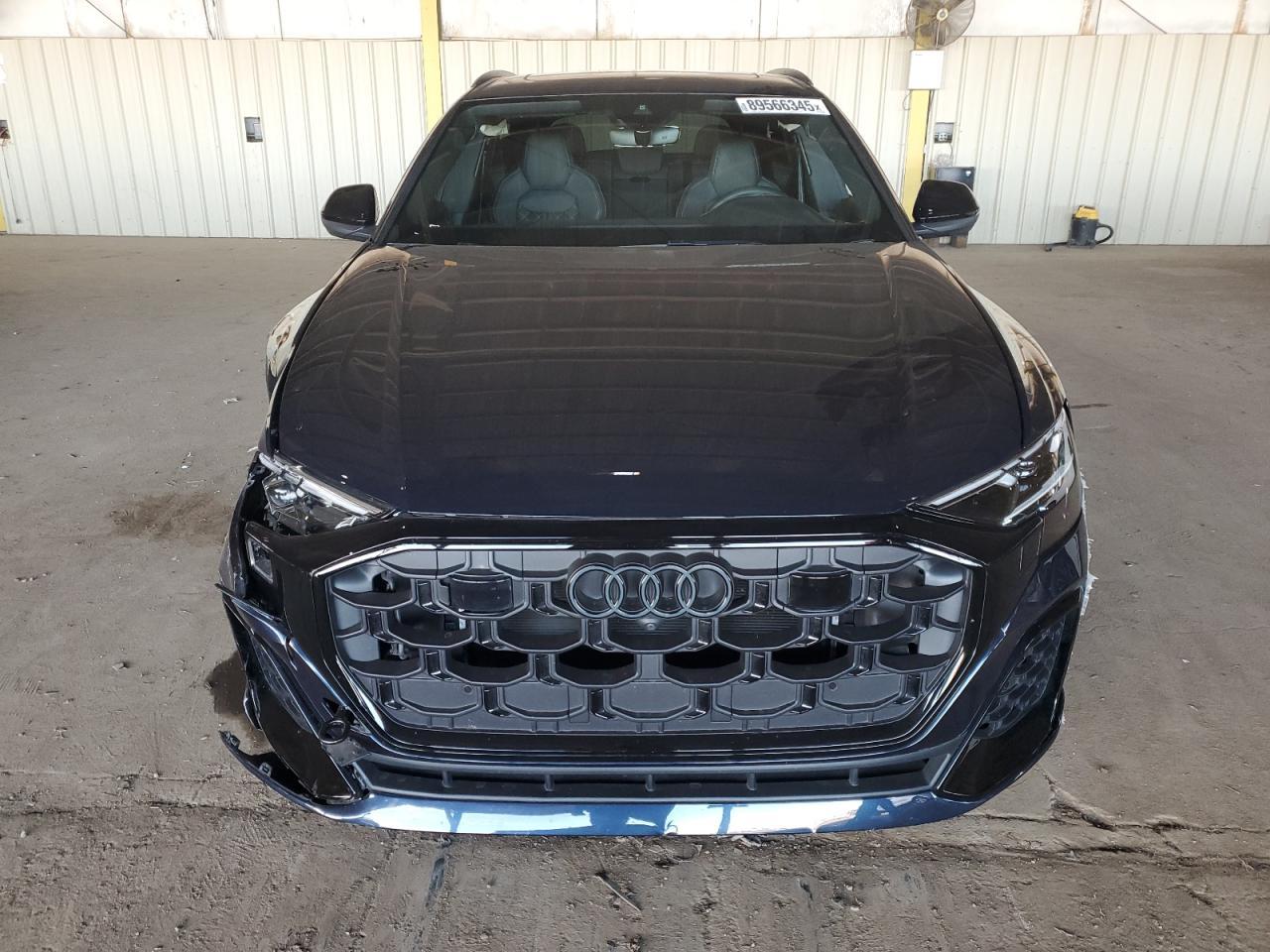 2024 AUDI SQ8