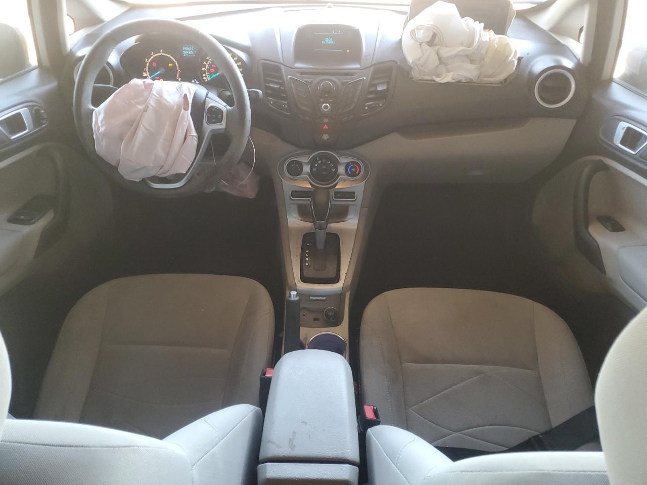 2014 FORD Fiesta