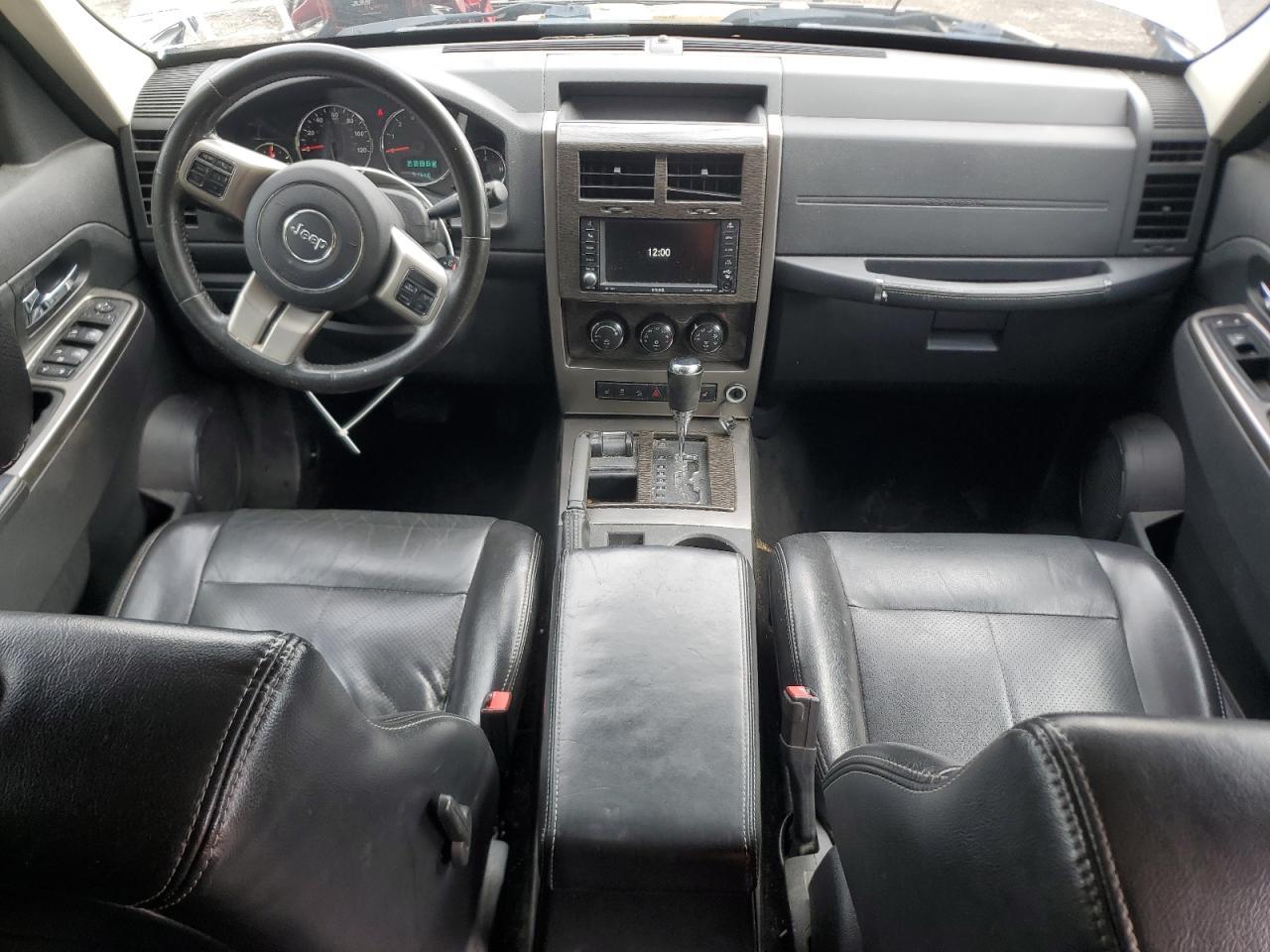 2012 JEEP Liberty