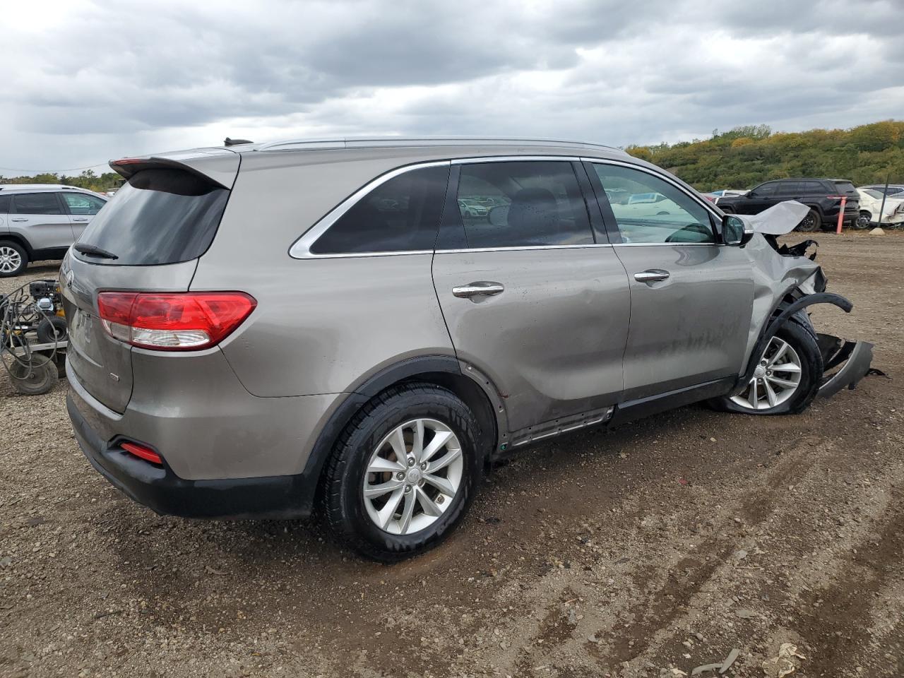 2016 KIA SORENTO