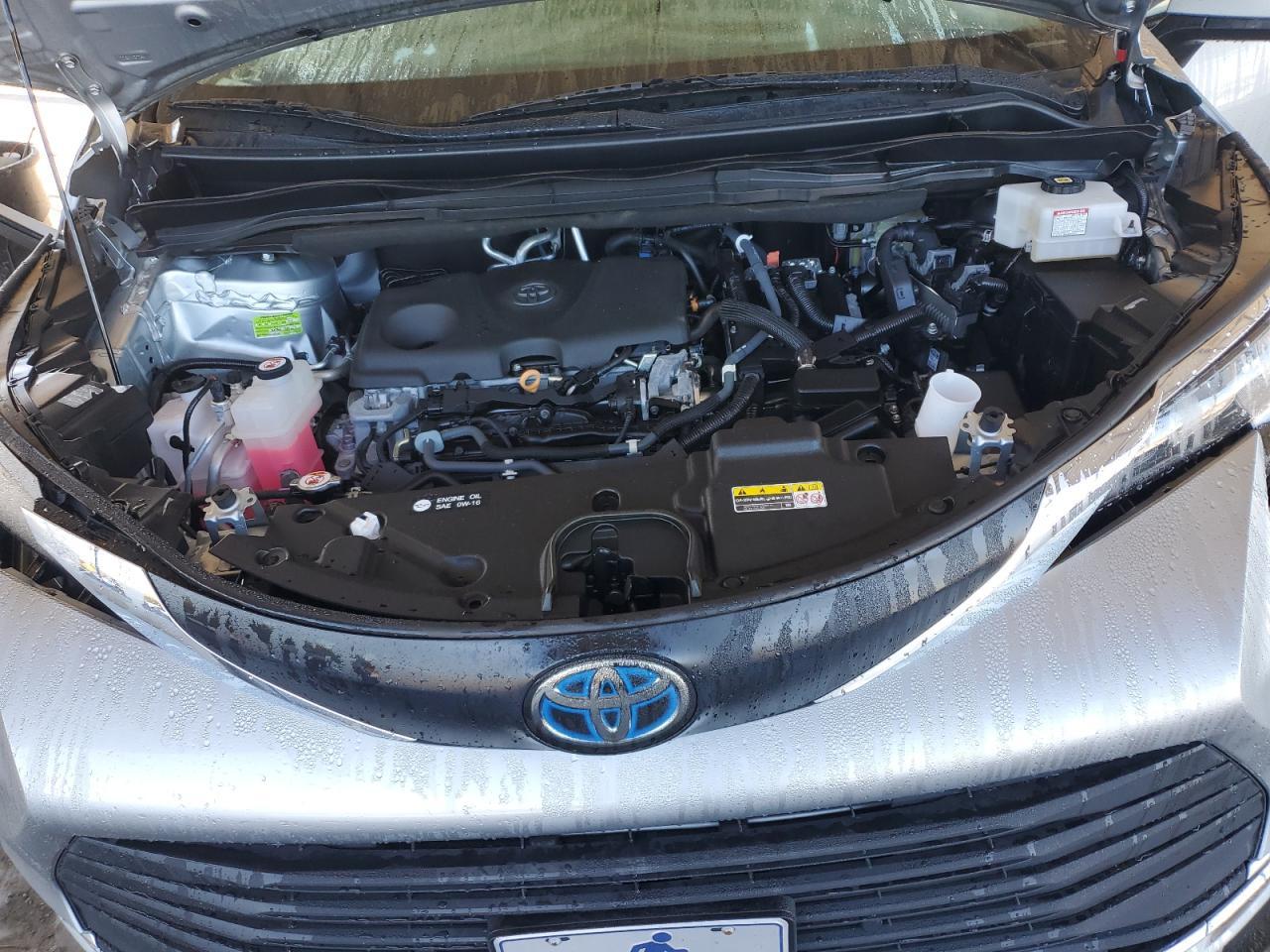 2021 TOYOTA SIENNA