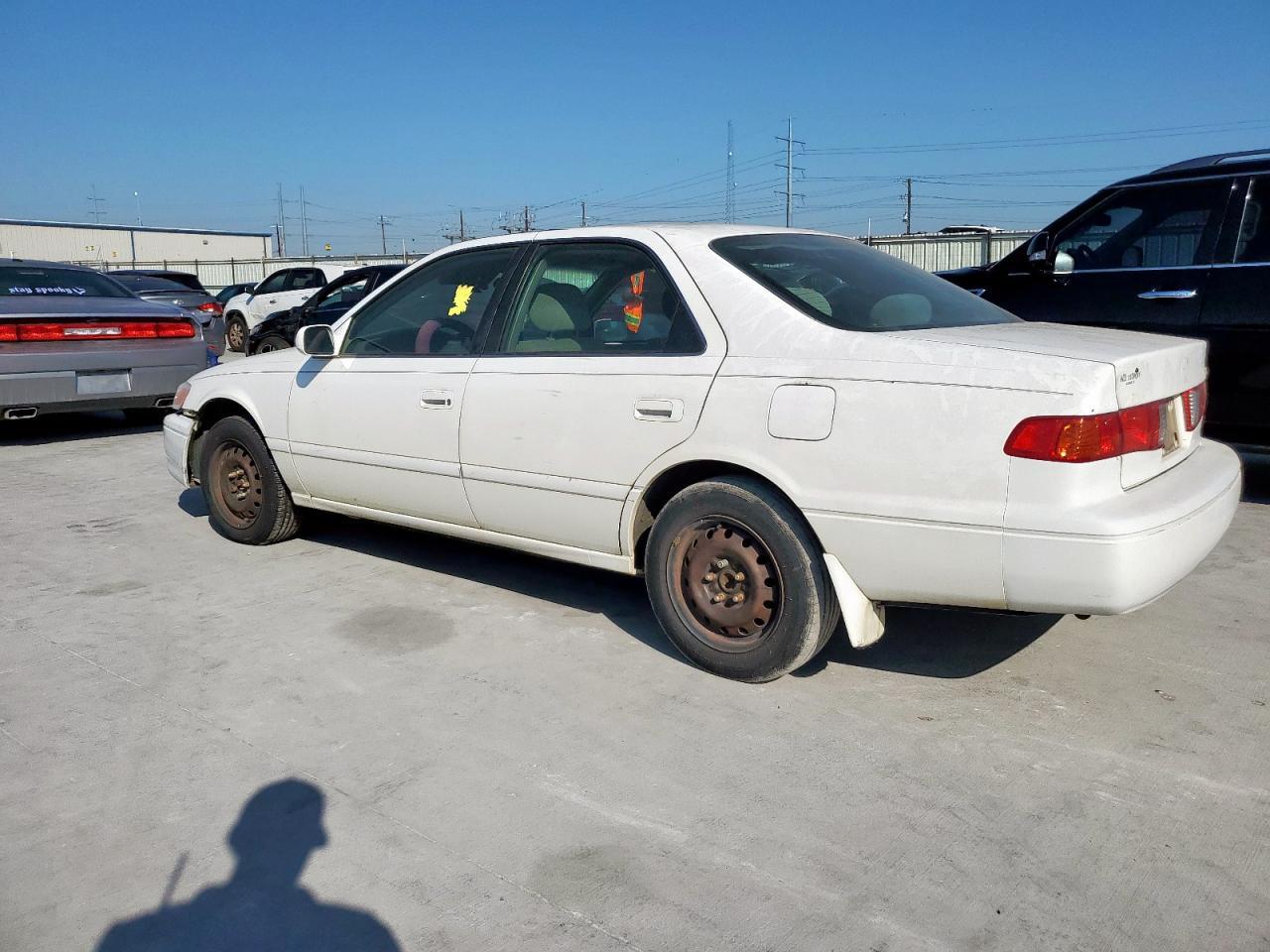 2001 TOYOTA CAMRY