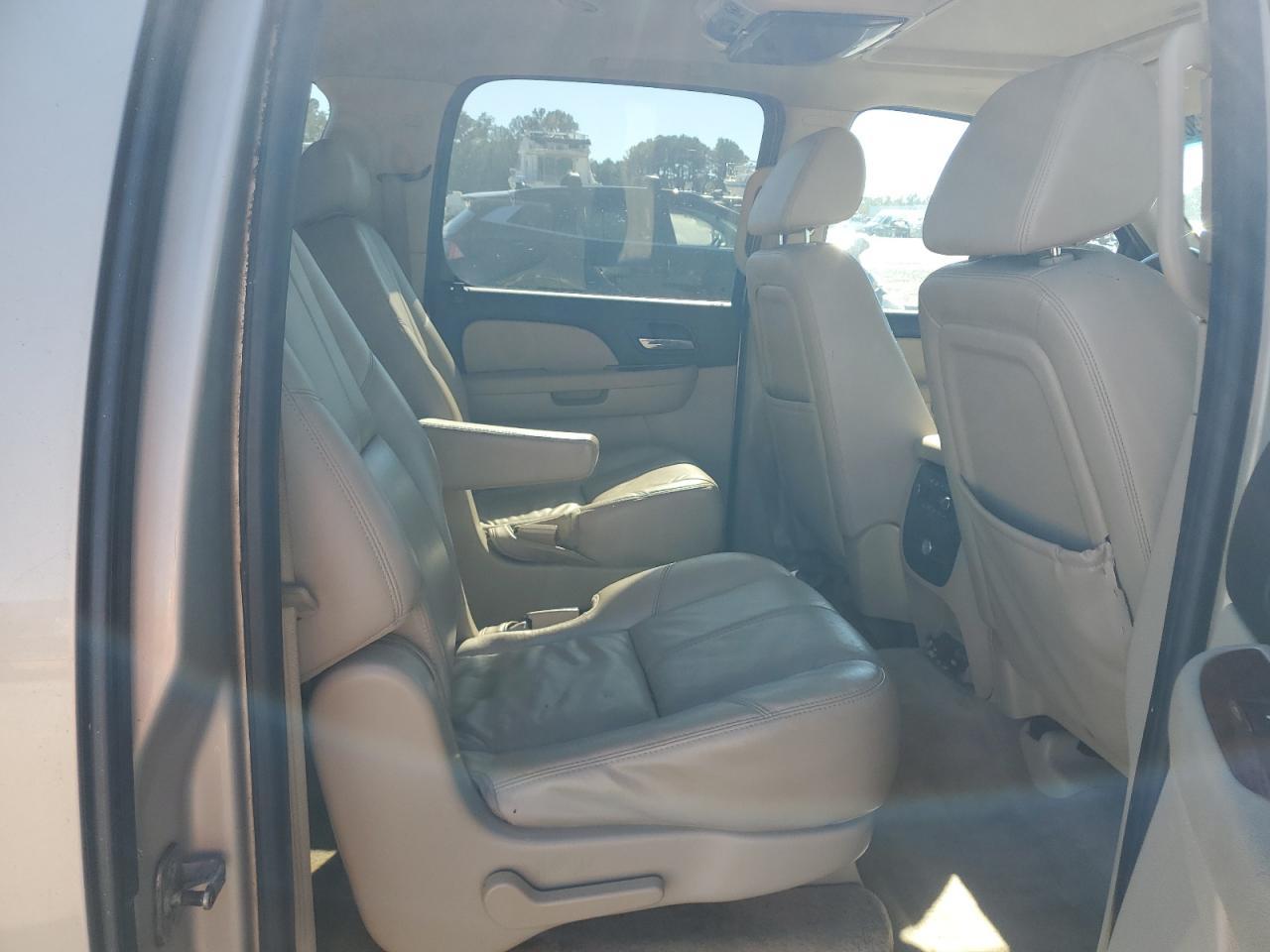 2008 CHEVROLET Suburban