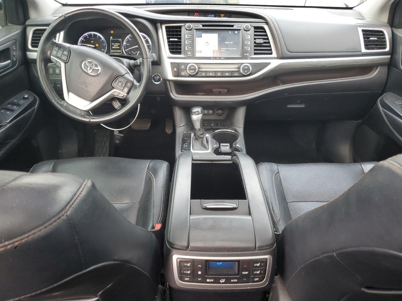 2017 TOYOTA HIGHLANDER