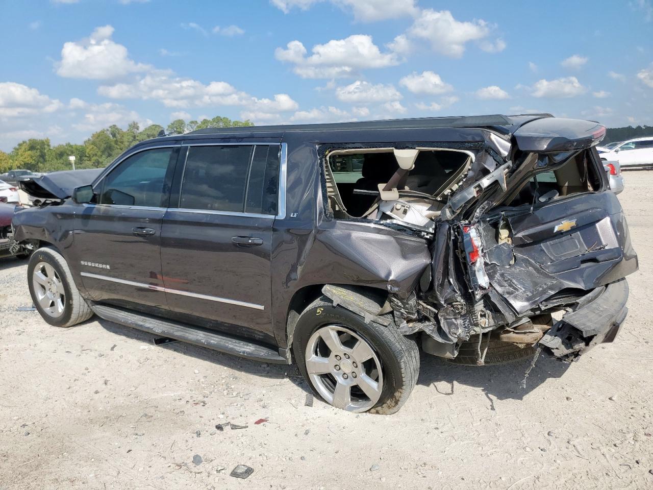2017 CHEVROLET Suburban