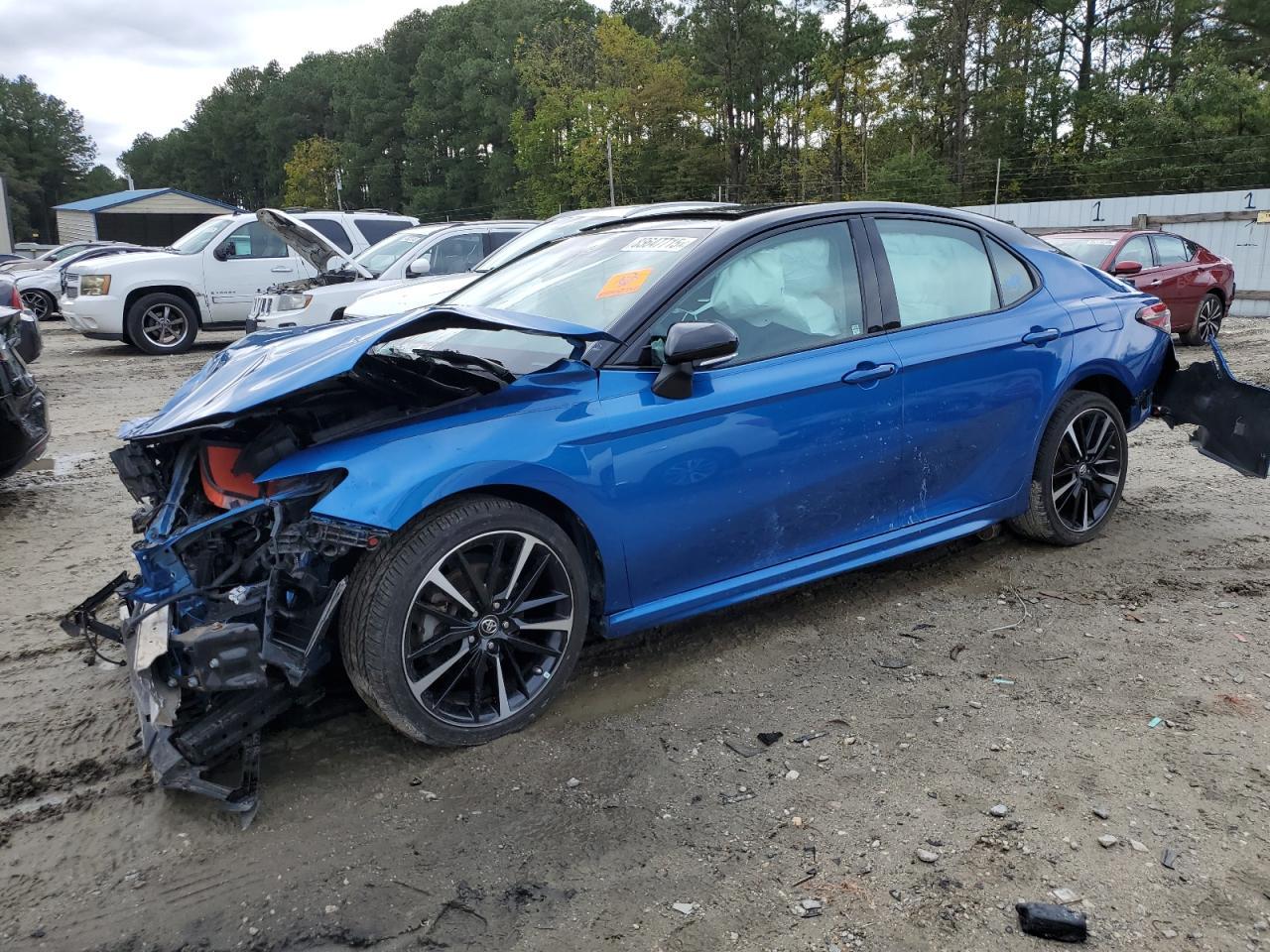 2018 TOYOTA CAMRY
