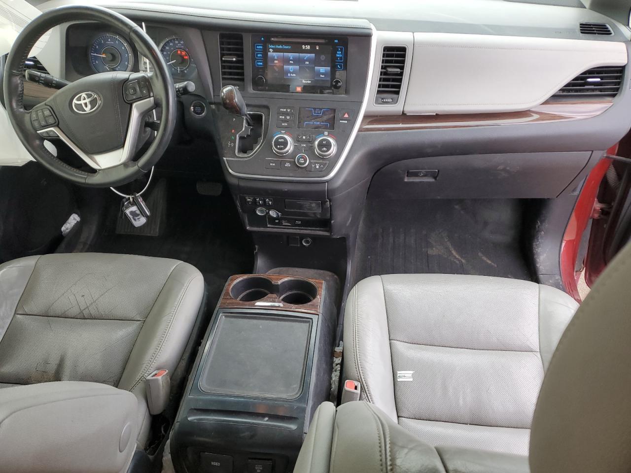 2015 TOYOTA SIENNA