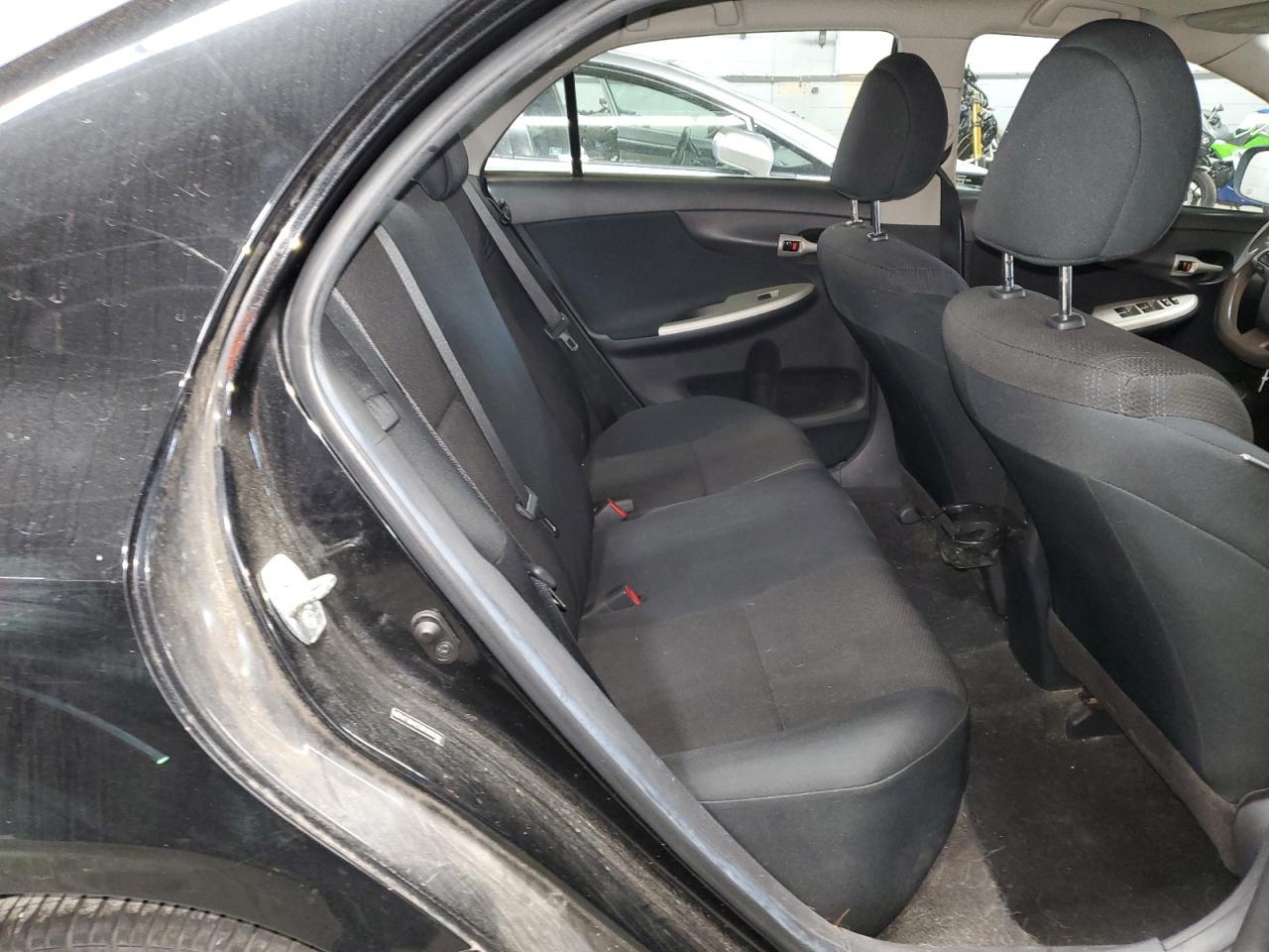 2011 TOYOTA COROLLA