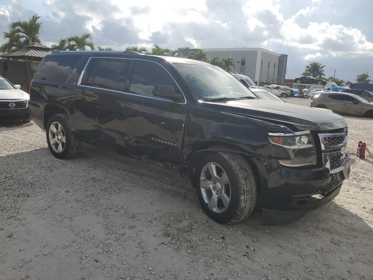2015 CHEVROLET Suburban