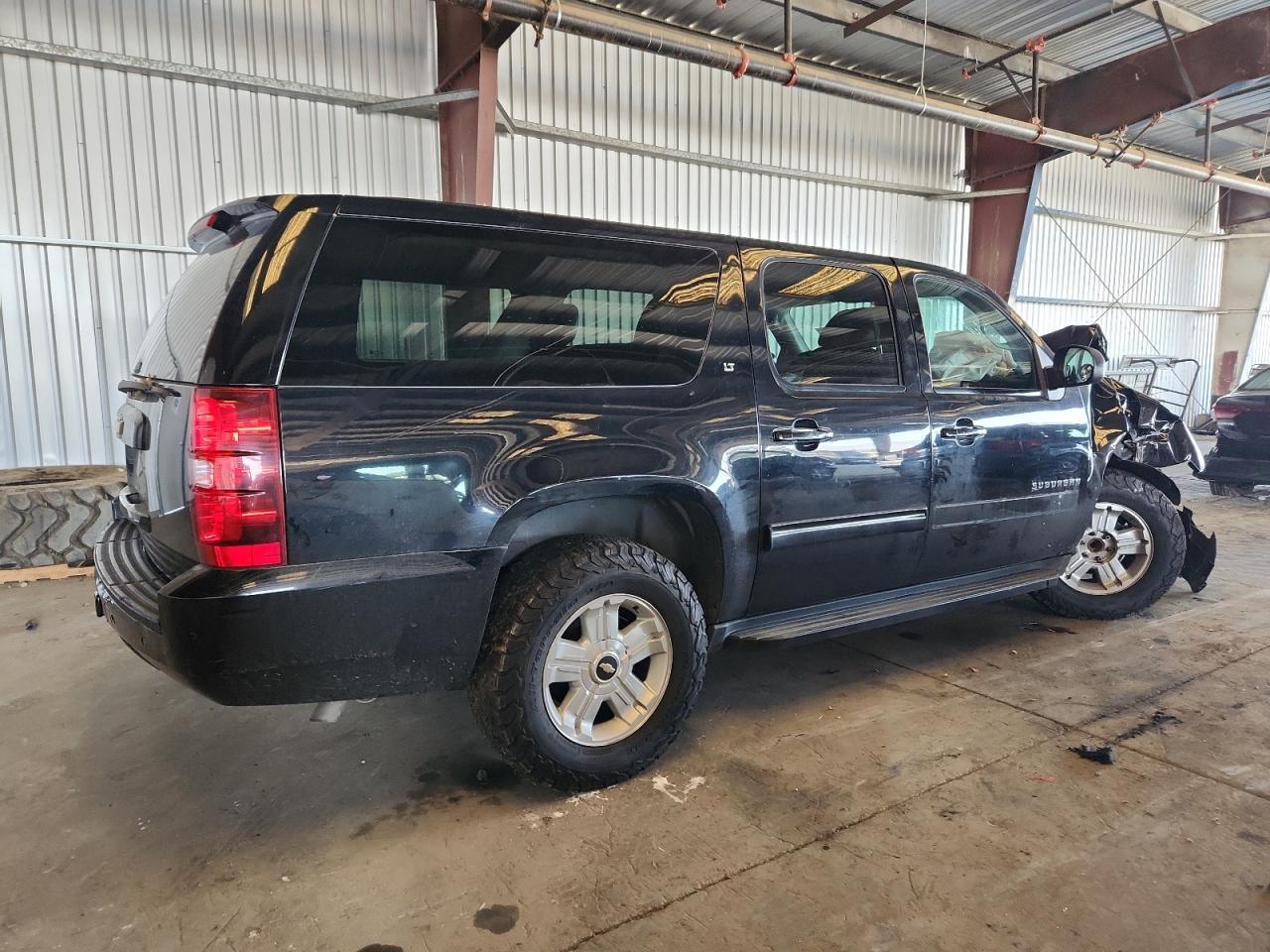 2014 CHEVROLET Suburban