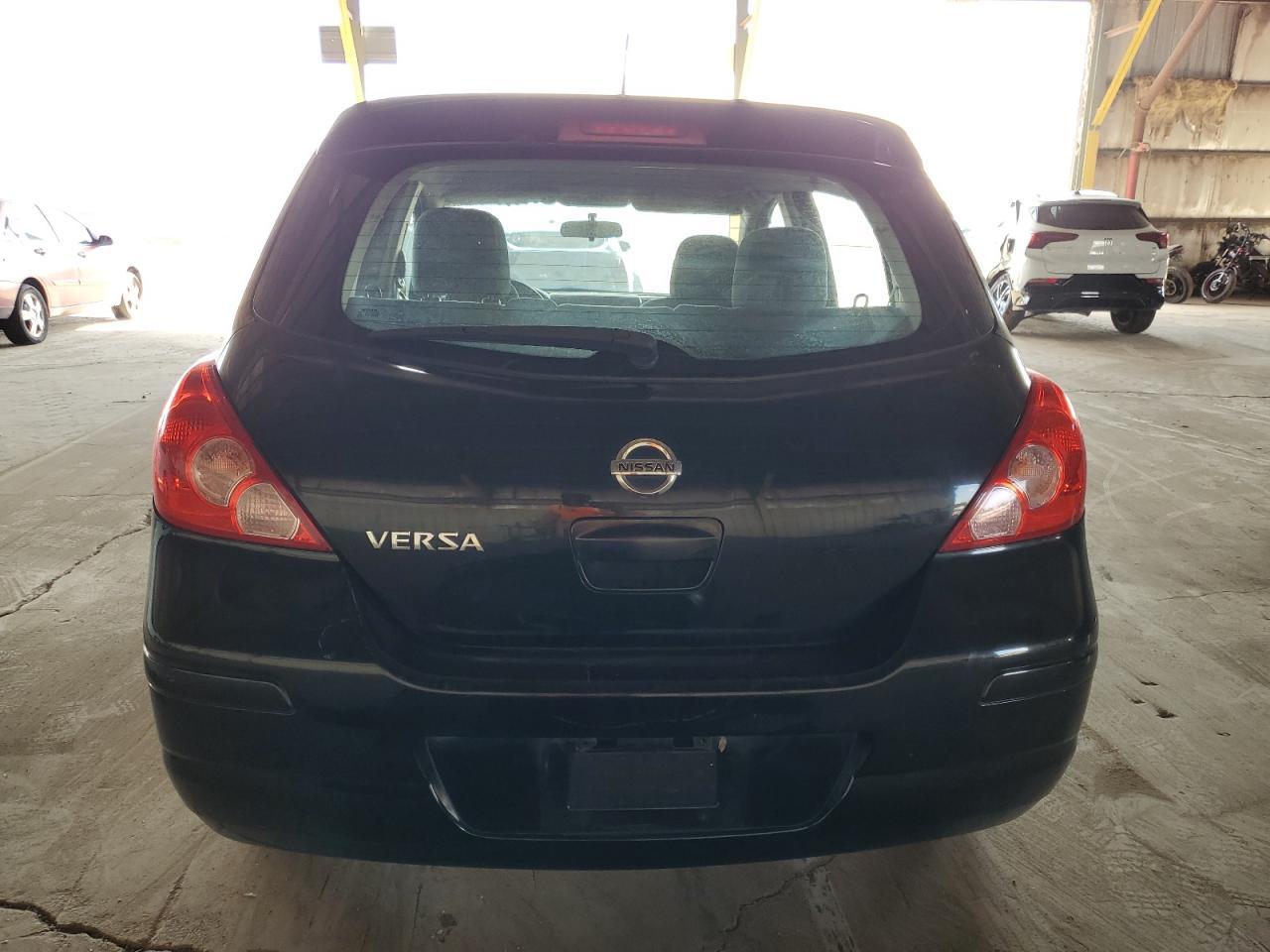 2011 NISSAN VERSA