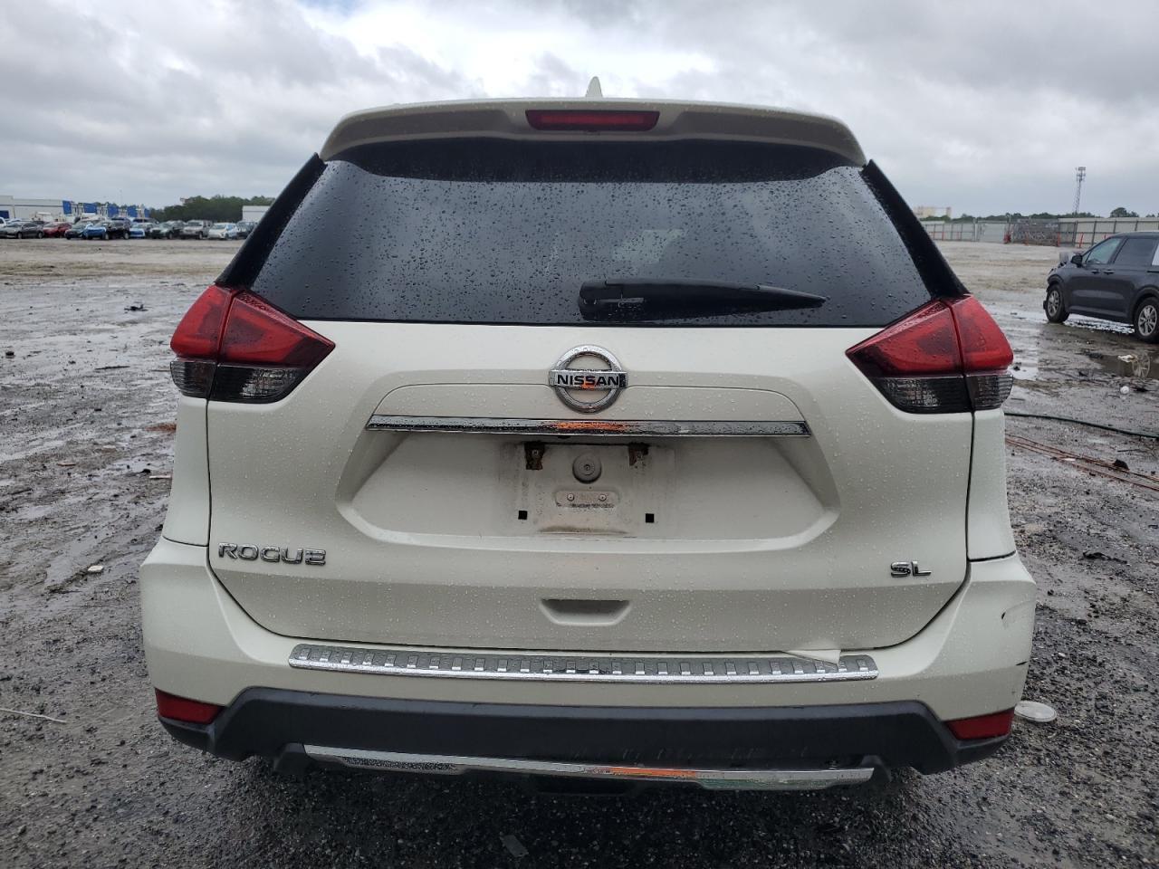 2018 NISSAN ROGUE