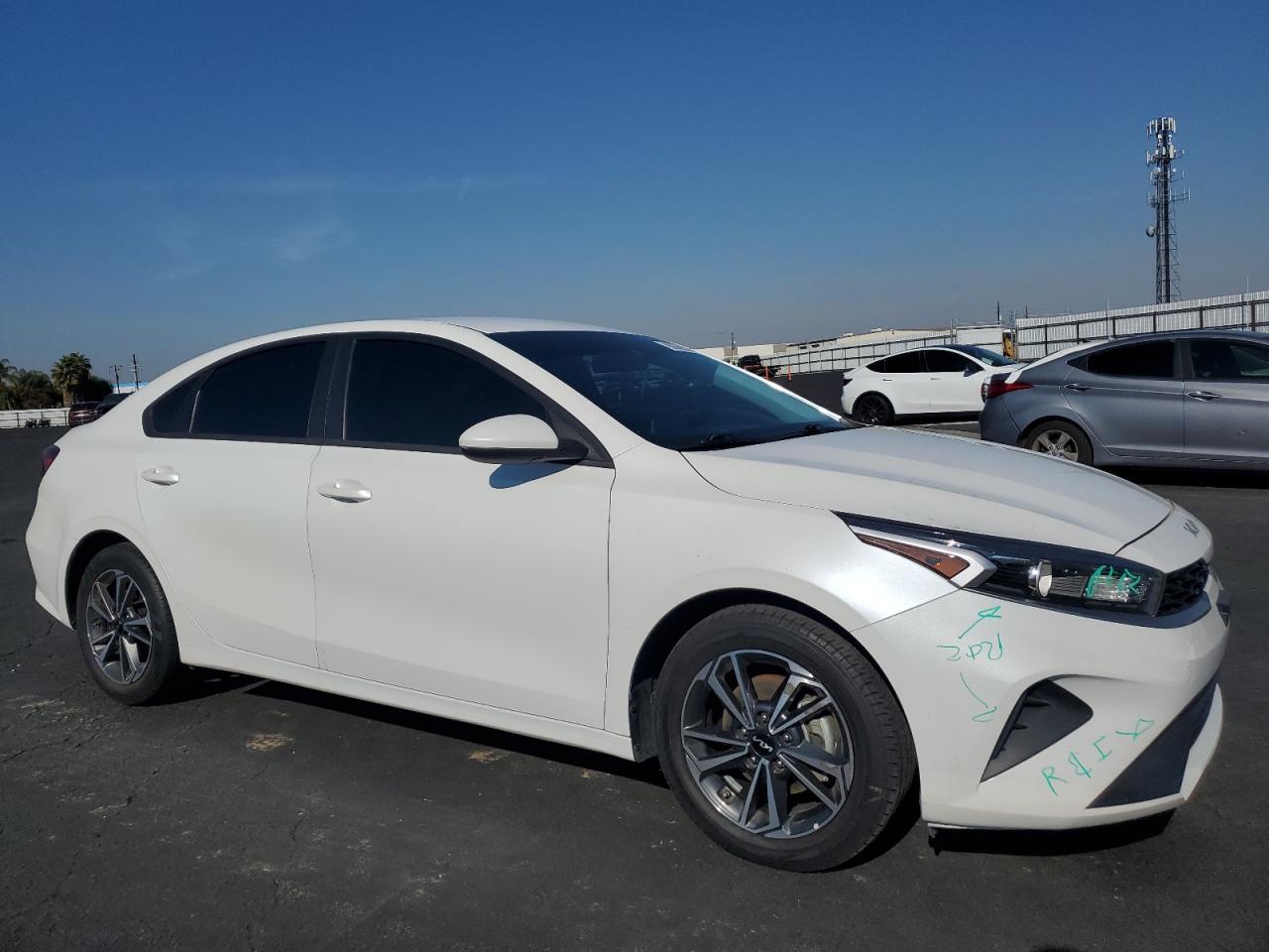 2023 KIA FORTE
