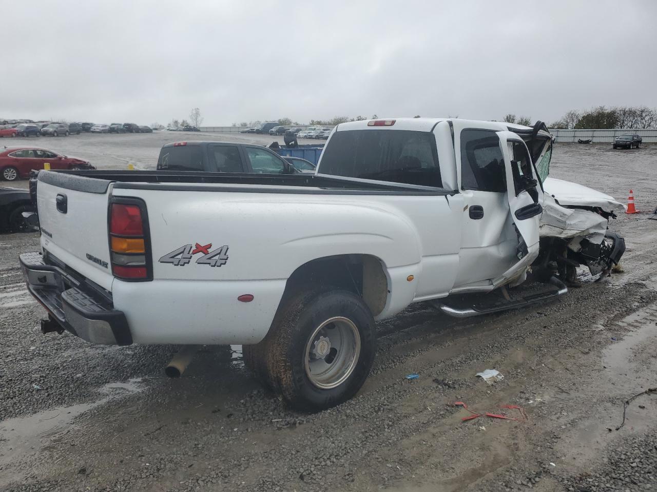 2004 CHEVROLET Silverado 3500