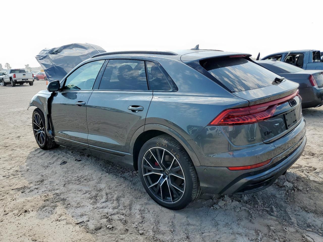 2023 AUDI Q8
