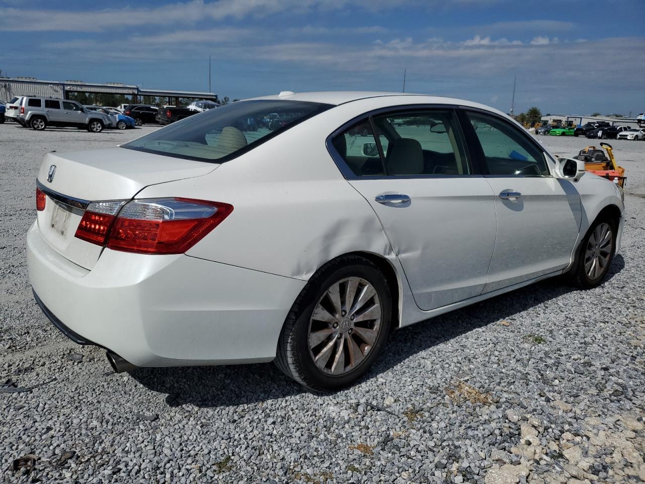 2015 HONDA ACCORD