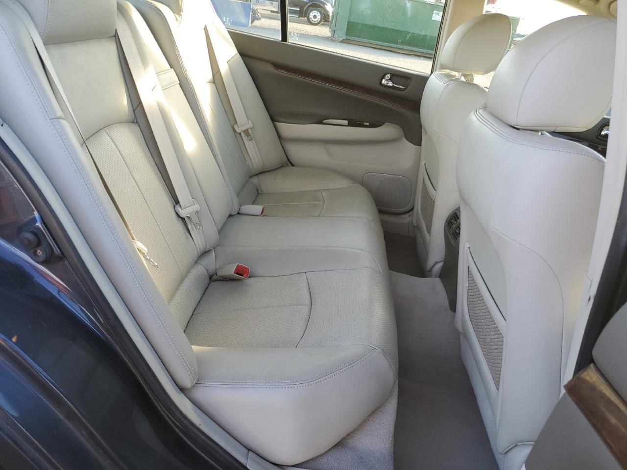 2011 INFINITI G37