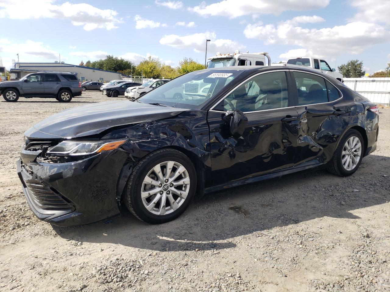2018 TOYOTA CAMRY