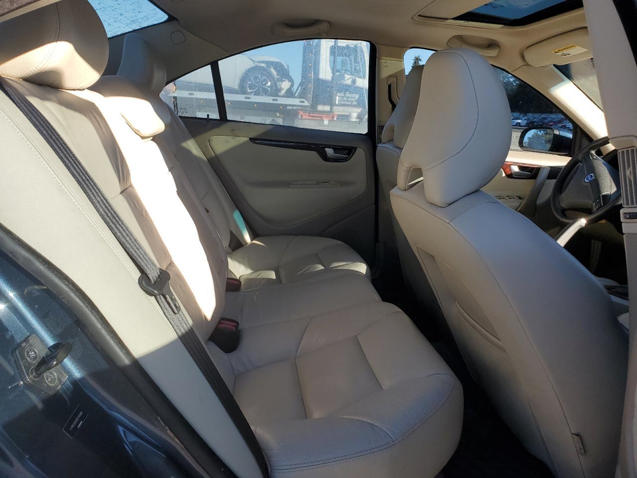 2009 VOLVO S60