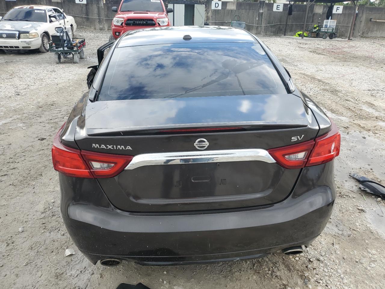 2016 NISSAN Maxima