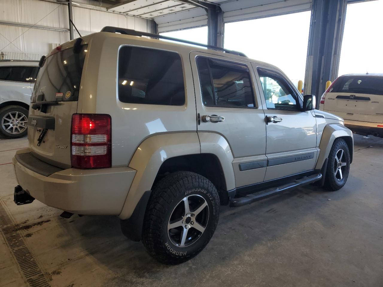 2010 JEEP Liberty