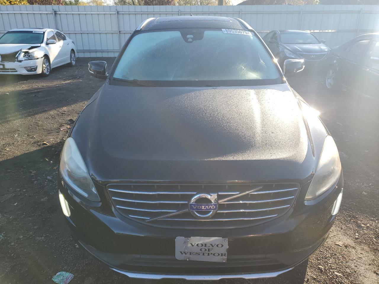 2015 VOLVO XC60