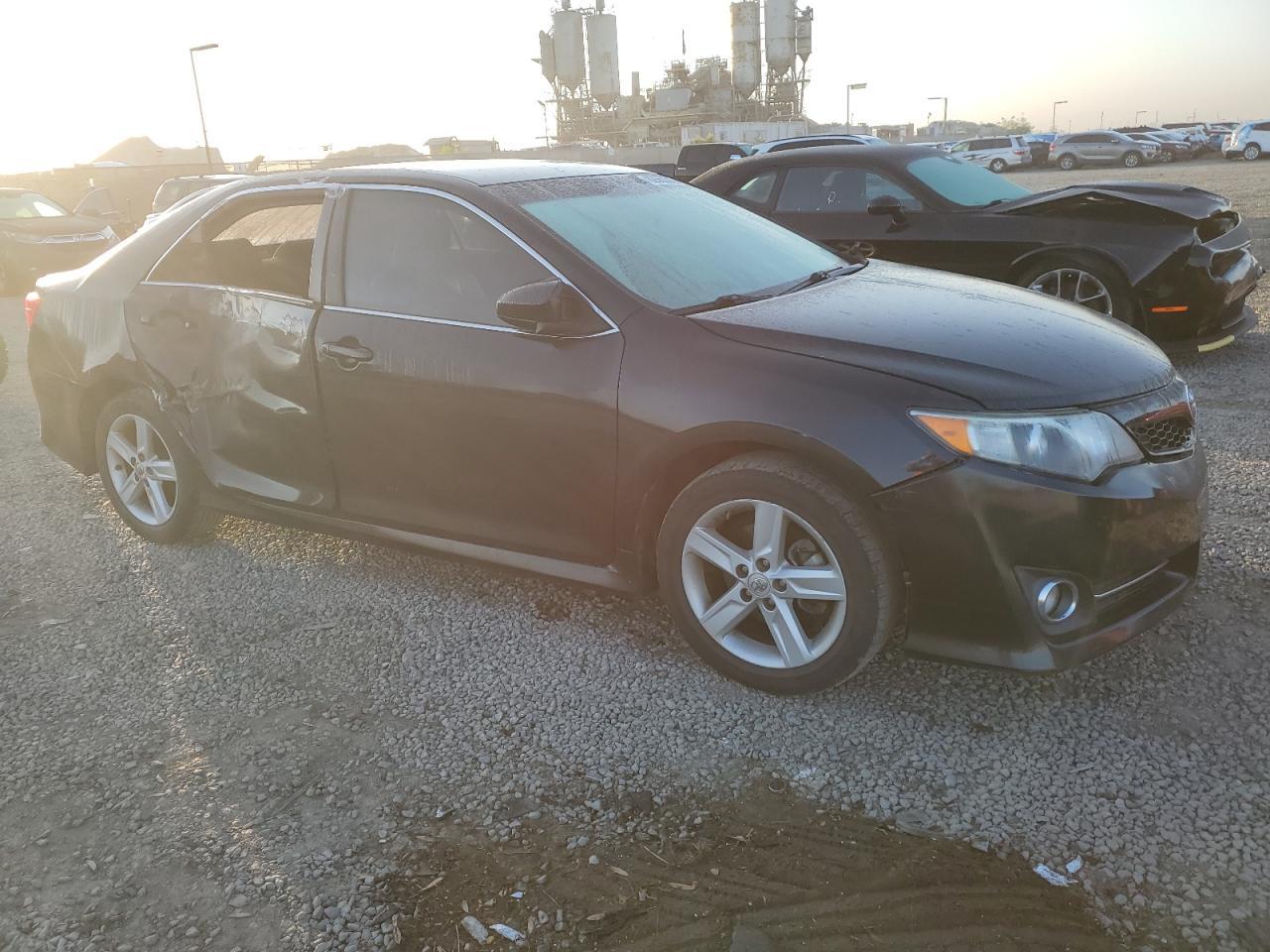 2012 TOYOTA CAMRY