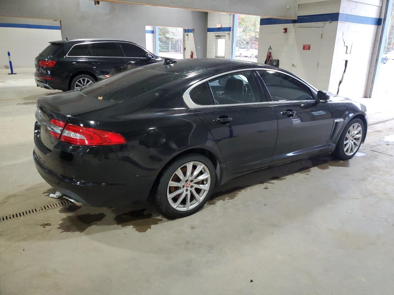 2015 JAGUAR XF