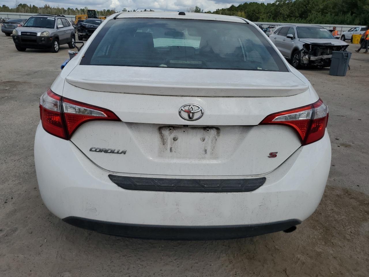 2015 TOYOTA COROLLA