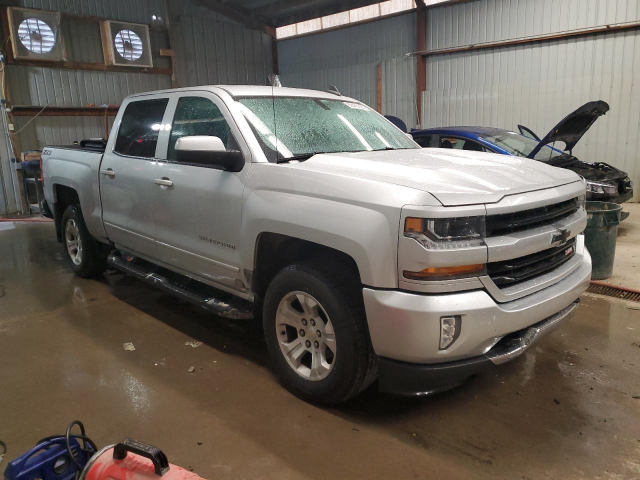 2018 CHEVROLET Silverado