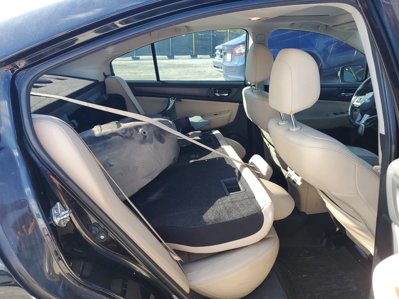 2015 SUBARU Legacy
