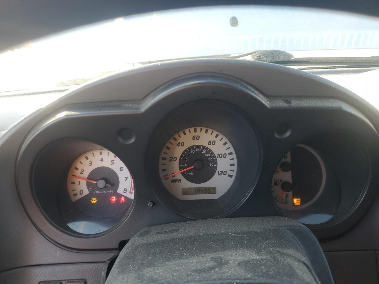 2004 NISSAN Frontier