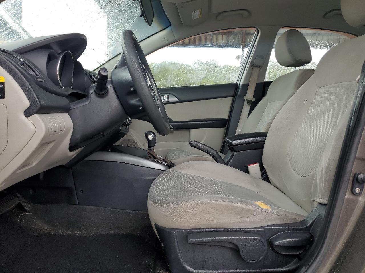 2013 KIA FORTE