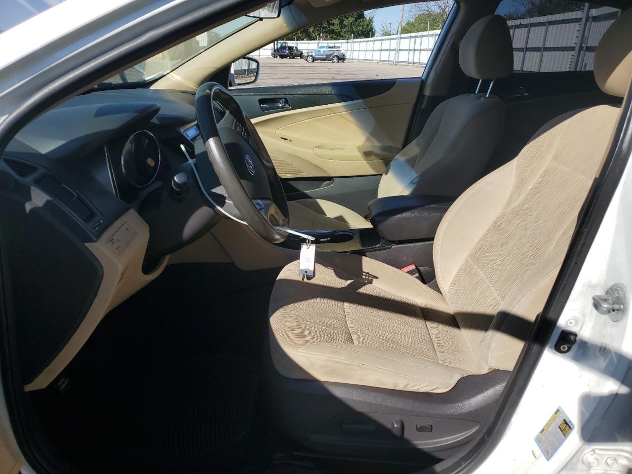2011 HYUNDAI SONATA