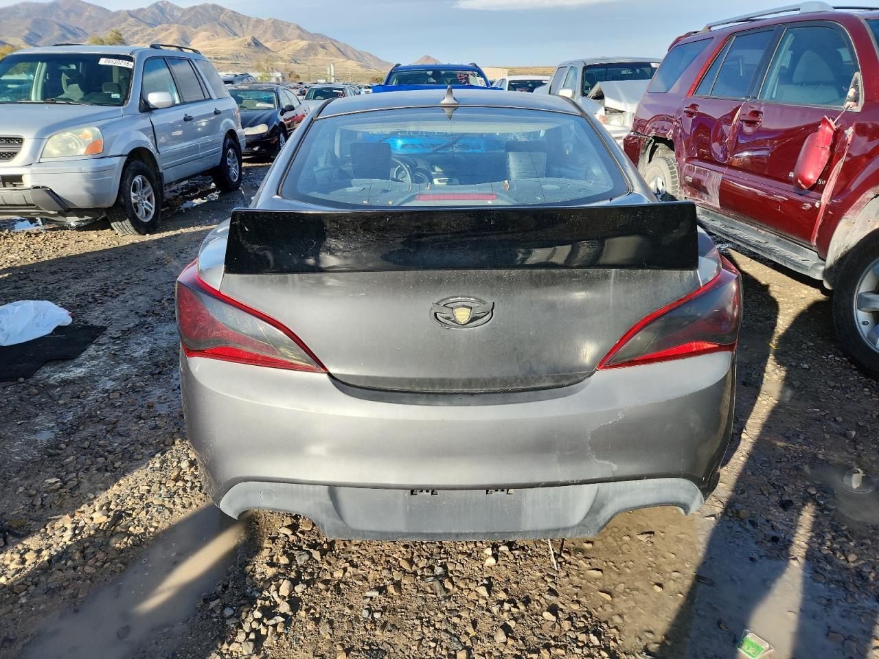 2010 HYUNDAI GENESIS